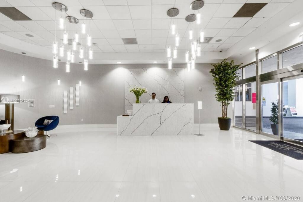 Ferienwohnung Ocean View 35Th Floor, In The Heart Of Miami Exterior foto