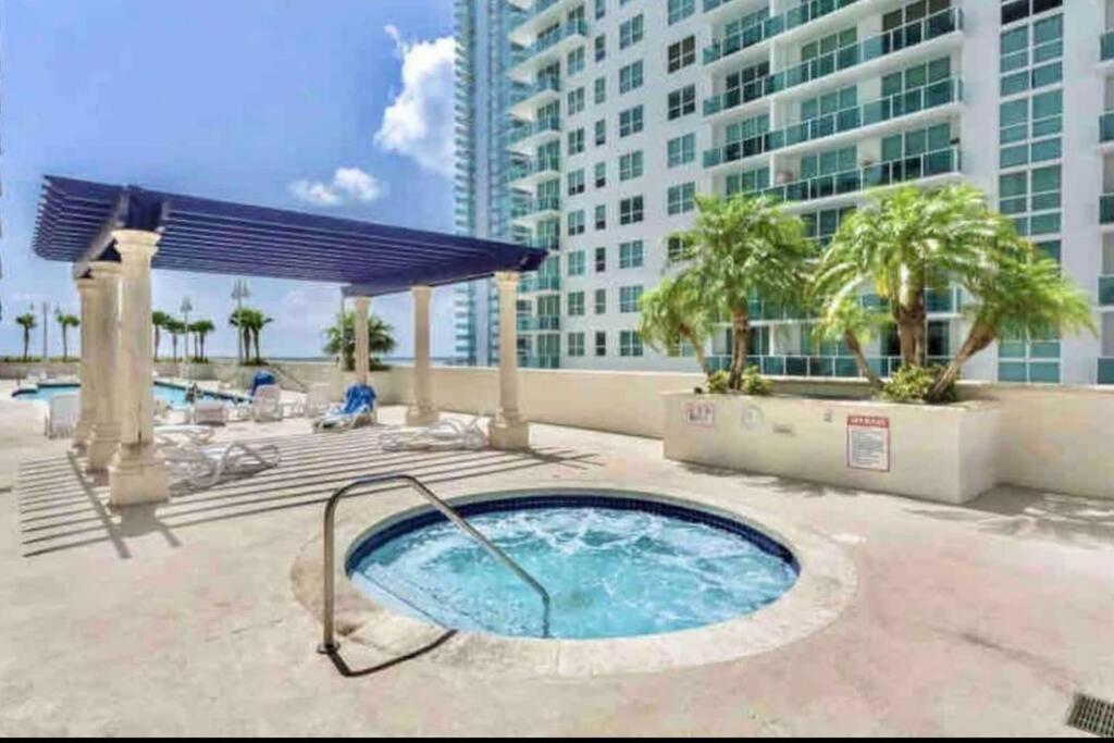 Ferienwohnung Ocean View 35Th Floor, In The Heart Of Miami Exterior foto
