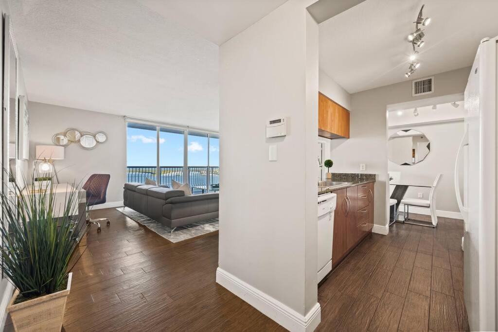Ferienwohnung Ocean View 35Th Floor, In The Heart Of Miami Exterior foto