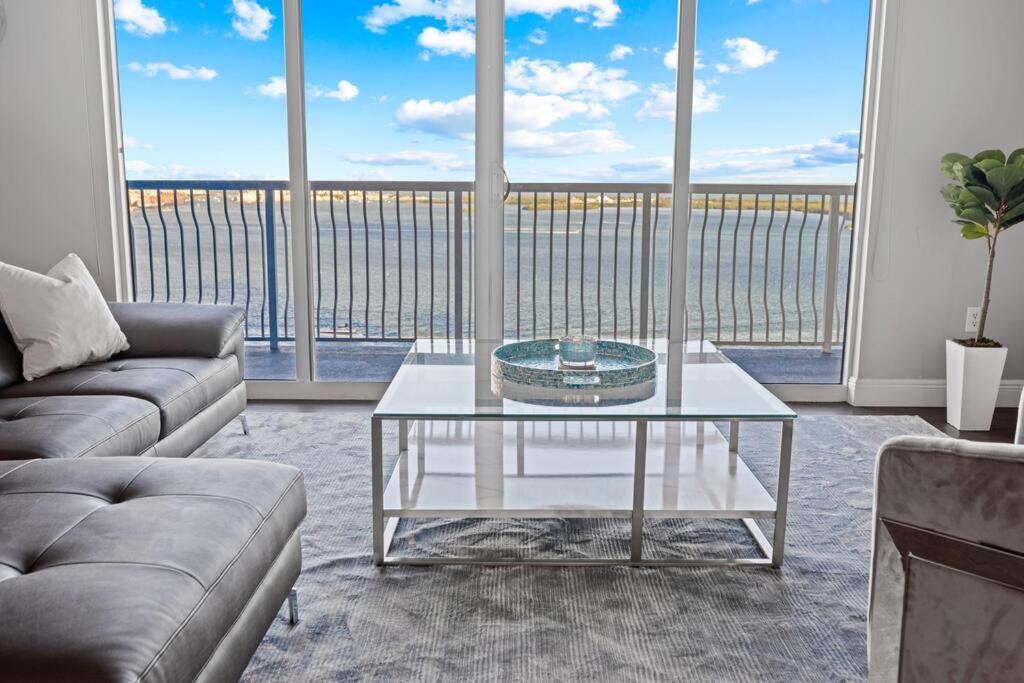 Ferienwohnung Ocean View 35Th Floor, In The Heart Of Miami Exterior foto